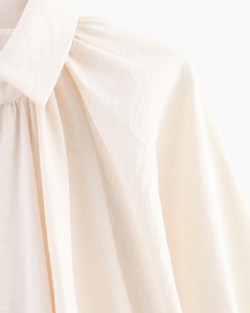 ELIRA VOGUE – GLOSSY CHIC BLOUSE