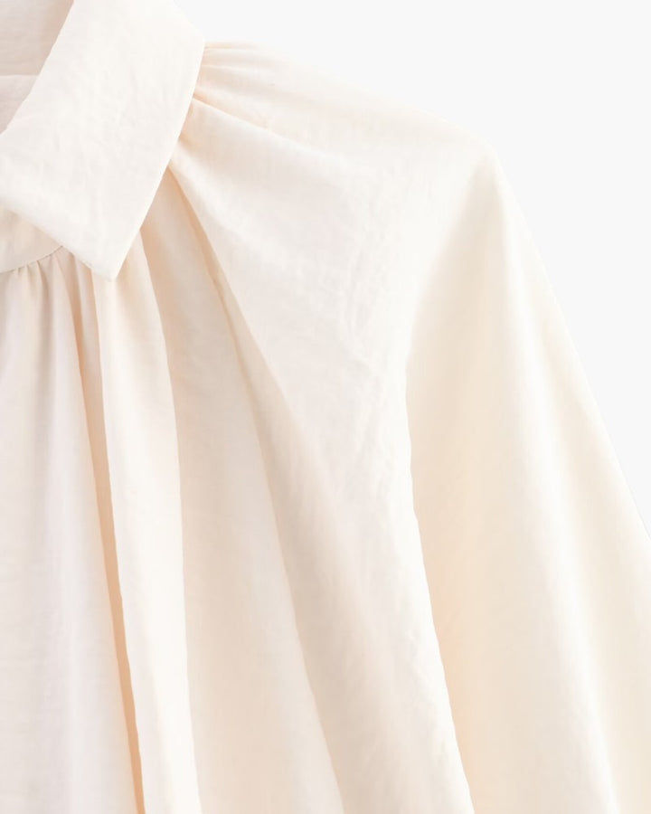 ELIRA VOGUE – GLOSSY CHIC BLOUSE