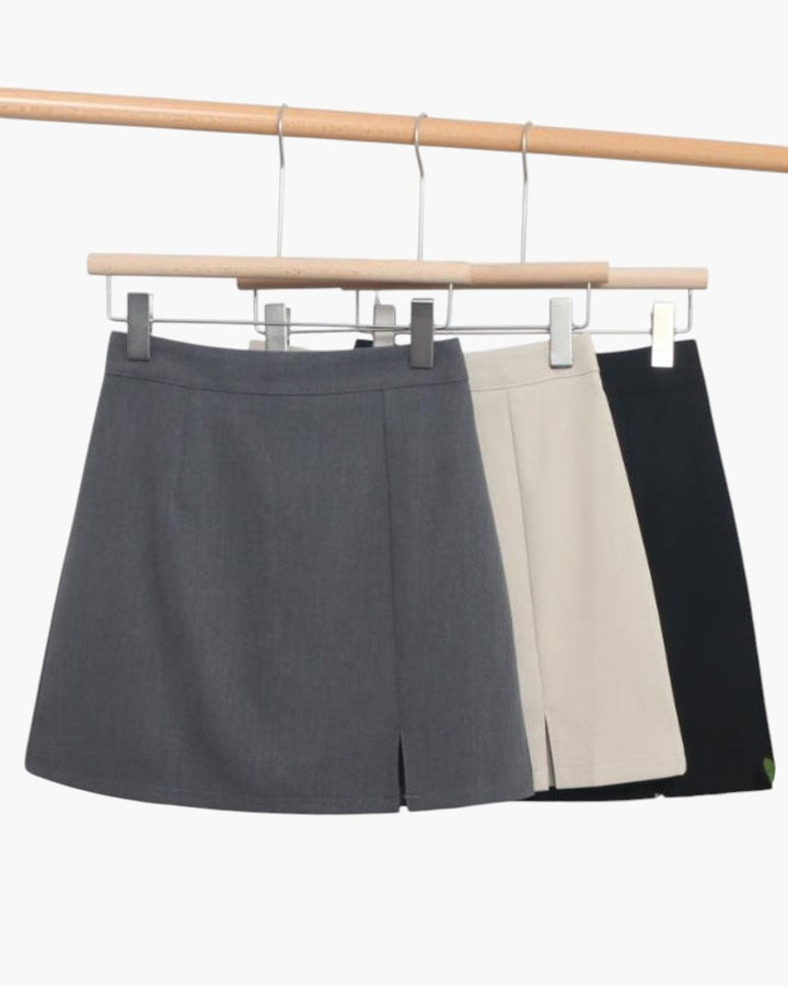 ELIRA VOGUE – OXFORD STRAIGHT SKIRT